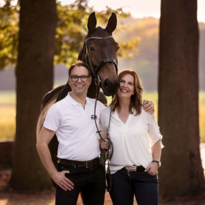 Tanja Uredat und Stefan Kreutz, Gründer der HorseVet24 GmbH, Pferdetierarzt Online, Telemedizin für Pferde